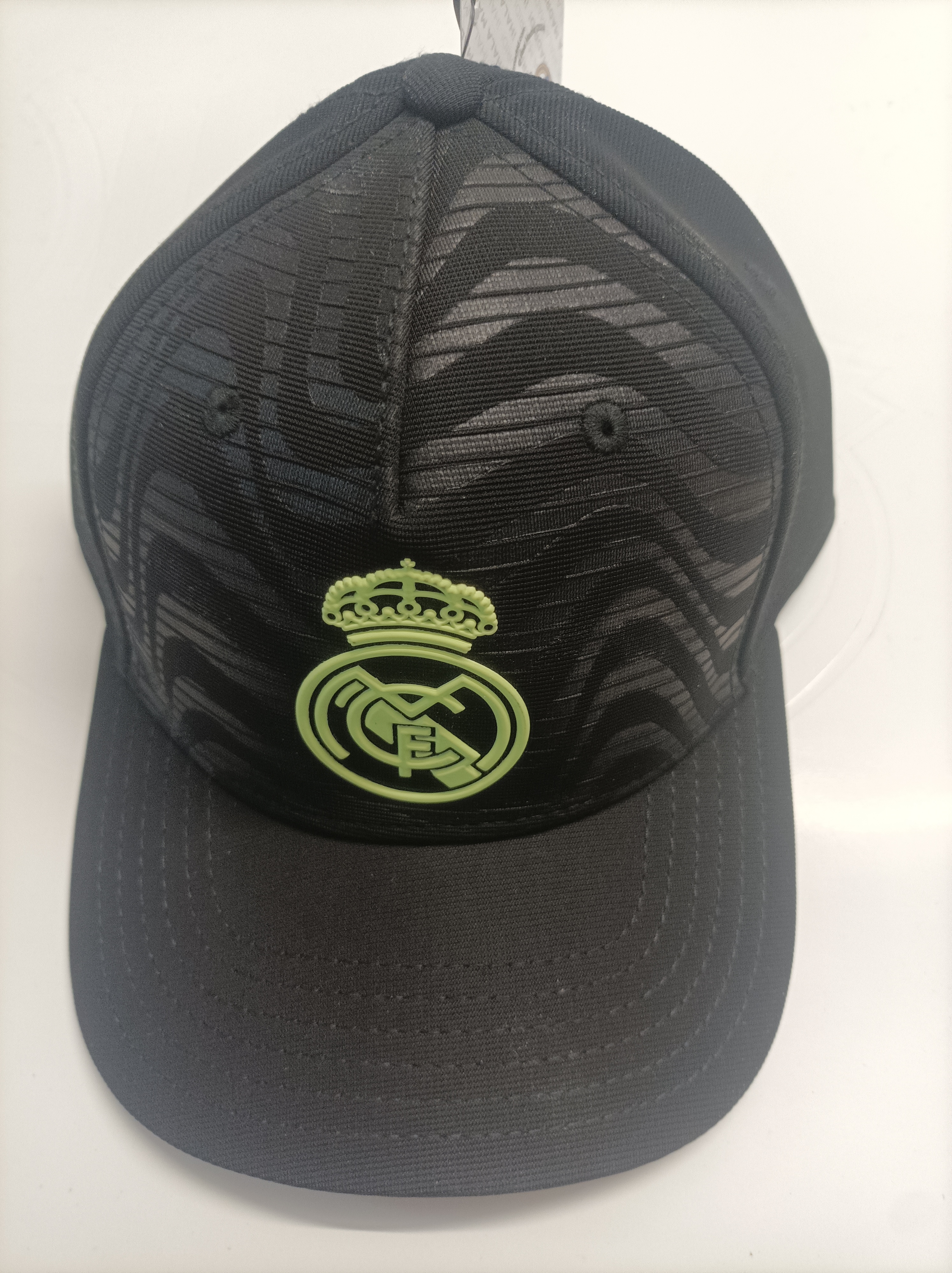 GORRA R.M. Nº30 NEGRA ESCUDO FLUOR ADULTO