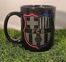 MUG AWAY  24-25 NEGRA ESCUDO Y LETRA   BC1023