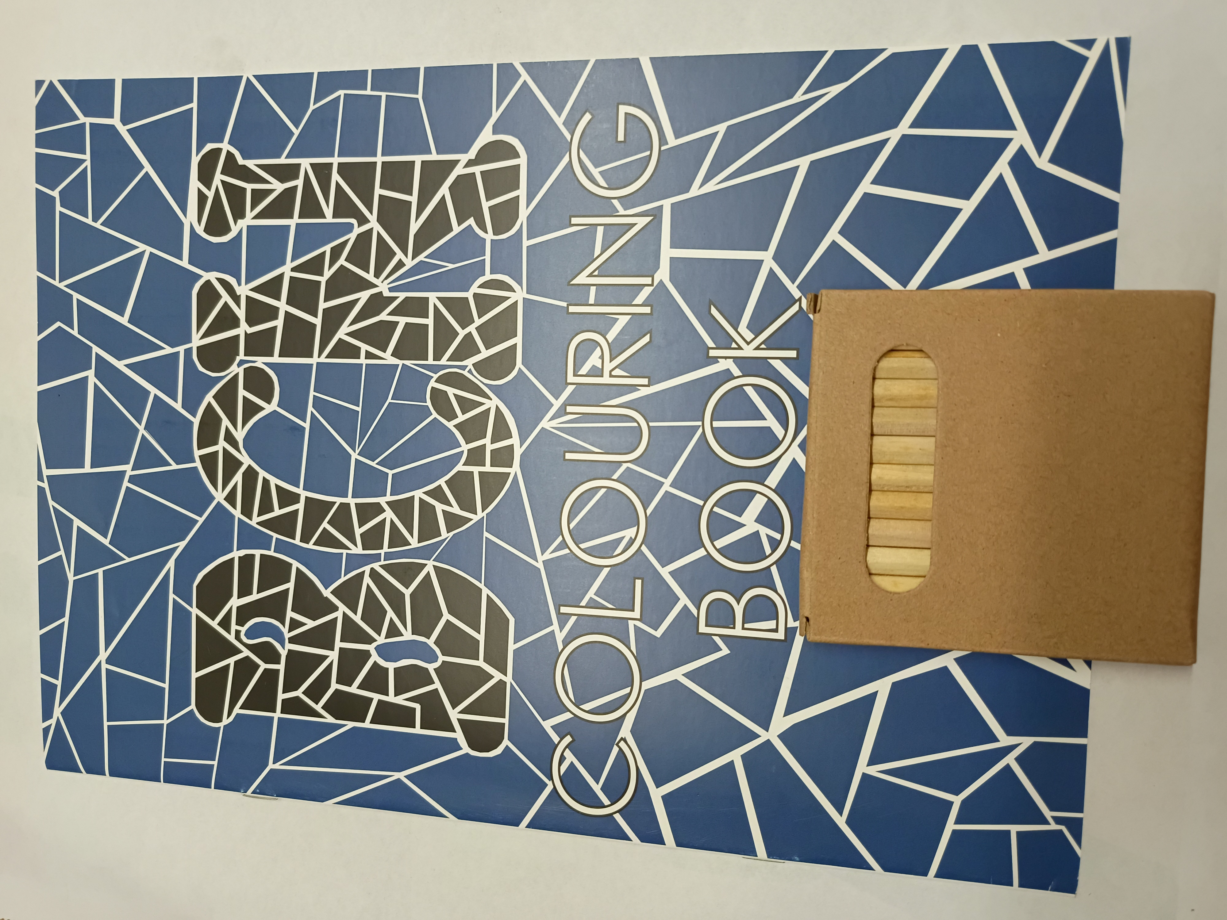 CUADERNO COLOREAR BCN ( MAS LAPICES )